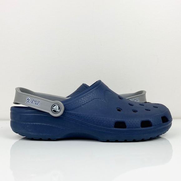 blue crocs size 11